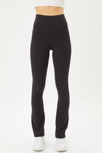 Load image into Gallery viewer, &quot;Take It Easy&quot; Black High Waist Seamless Flare Leggings
