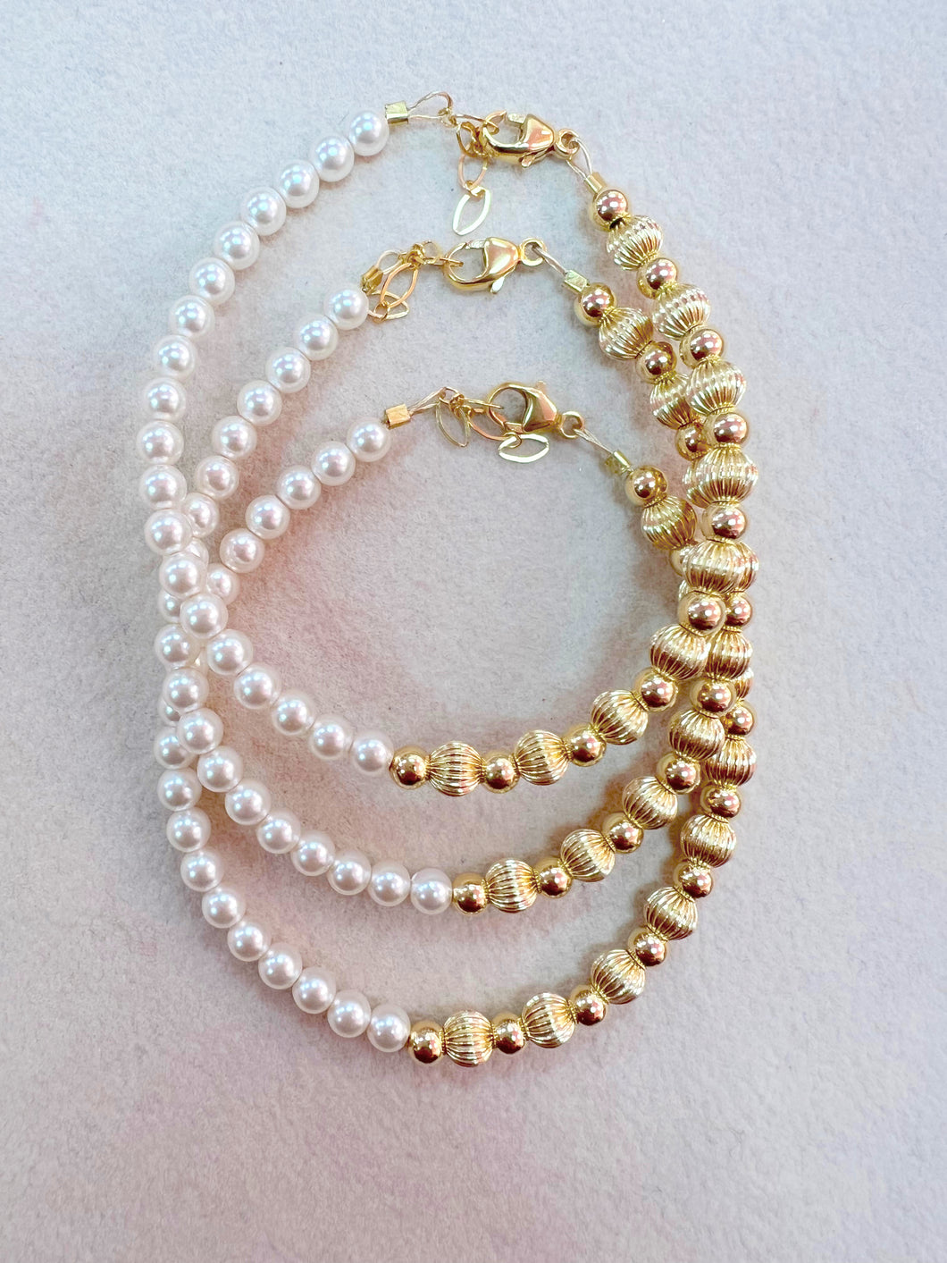 14k Gold Filled Pearl & 6mm Ribbed Beaded Bracelet